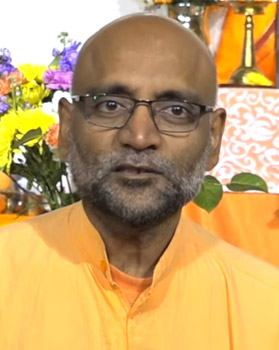 Swami Adhyatmananda Giri